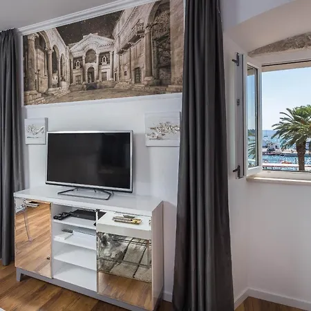 Imperial Konukevi 4*