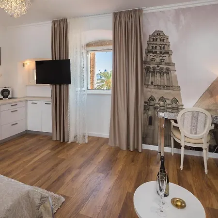 Konukevi Imperial 4*