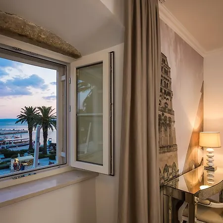 Πανσιόν Imperial Σπλιτ