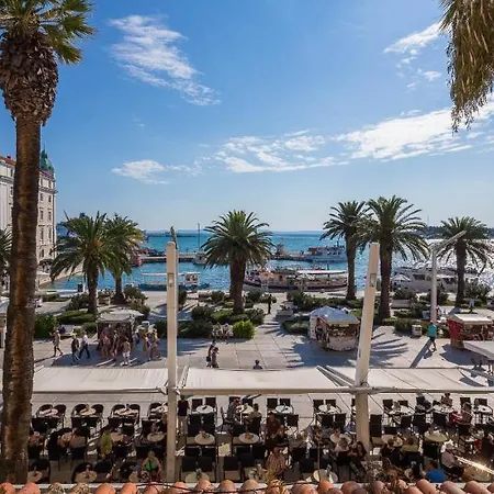 Imperial Casa de hóspedes 4*